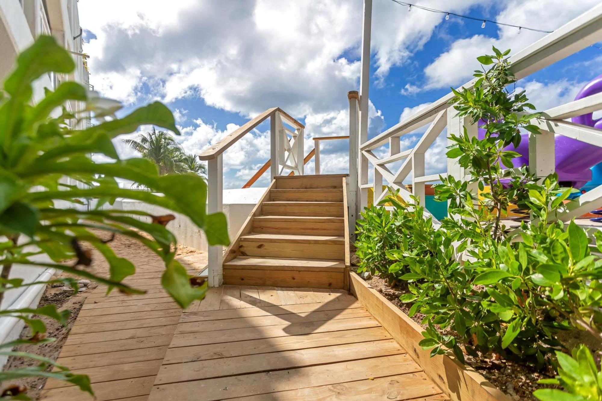 Maho Beach House - Sand Bar Studio - Ocean View Eksteriør billede
